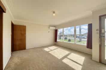 1/129 Wallace Road, Papatoetoe