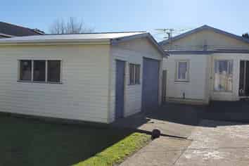 28 Trinity Avenue, Epuni