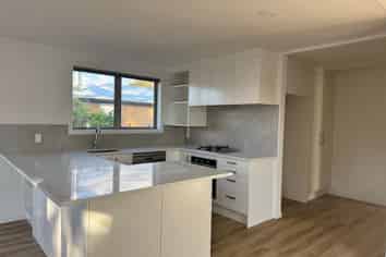 2/32 Sapphire Place, Chartwell