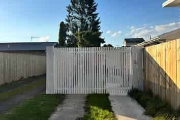 2/32 Sapphire Place, Chartwell