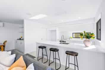 50 Falcons View Drive, ROLLESTON