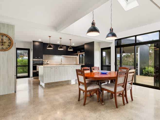 2 Fern Road, Mangatangi