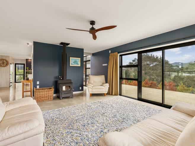 2 Fern Road, Mangatangi