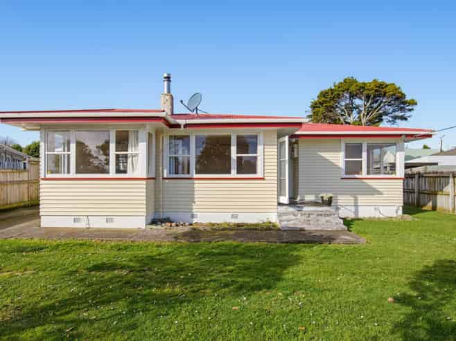 14 Dittmer Street, Otaki