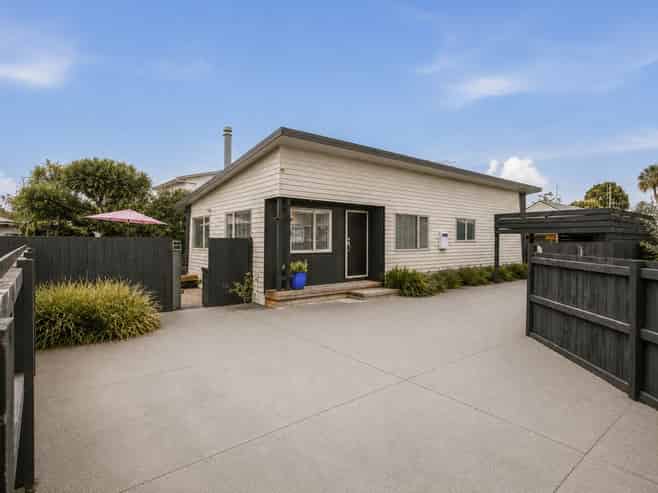 8B Hawea Street, Mount Maunganui