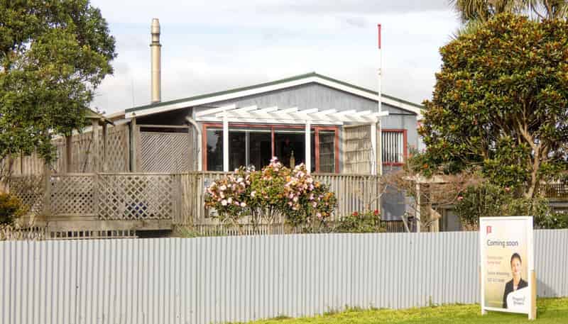 5 Te Whena Street, Otaki Beach
