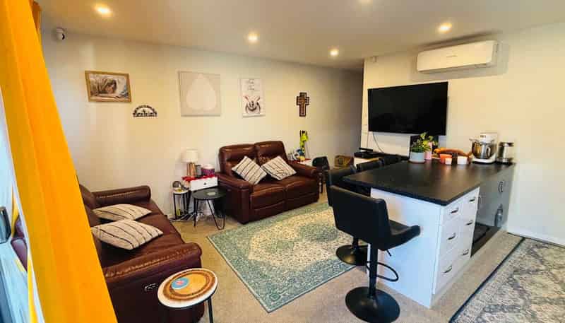 10A Karihi Road, Papakura