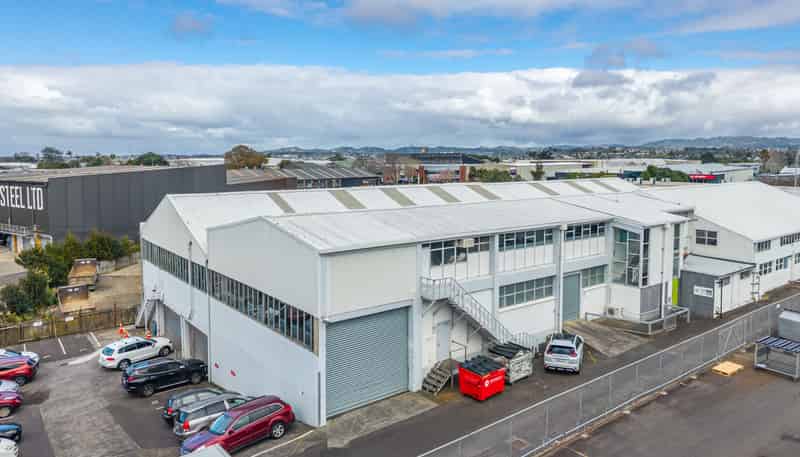 607 Rosebank Road, Avondale