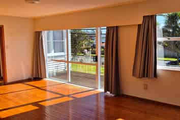 Auckland - Address withheld