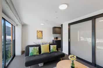 902/111 Molesworth Street, Thorndon