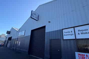 Functional Warehouse Opportunity in Panmure