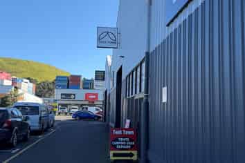 Functional Warehouse Opportunity in Panmure