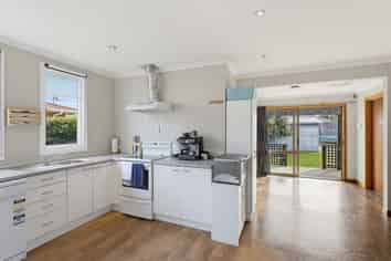 15 Smitheram Street, Allenton