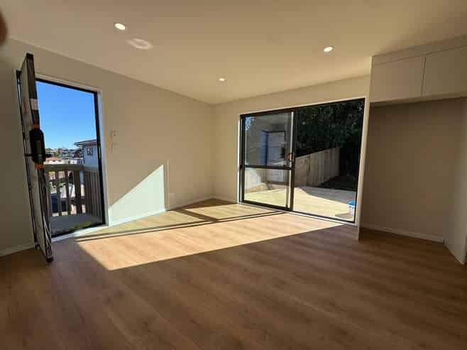 21A Orinda Close, Botany Downs