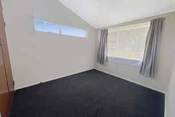 27 Morgan Crescent, Levin
