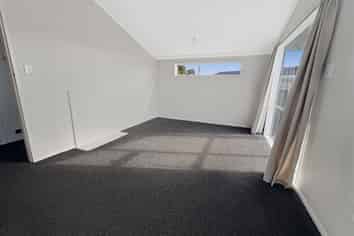 27 Morgan Crescent, Levin