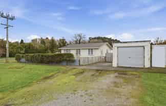 4 Station Road, Hunterville