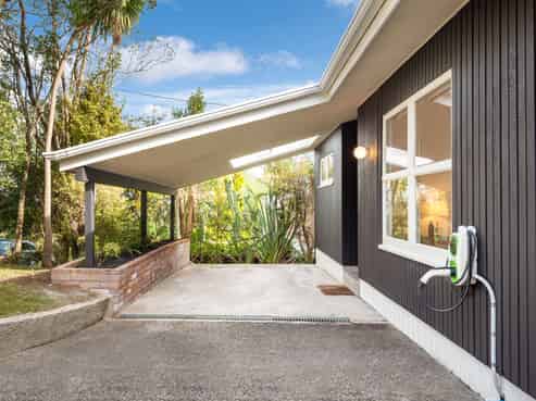 15 Kauri Road, Birkenhead