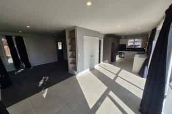 8 Prisk Place, Hillsborough
