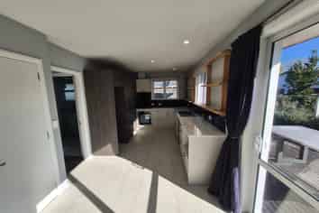 8 Prisk Place, Hillsborough