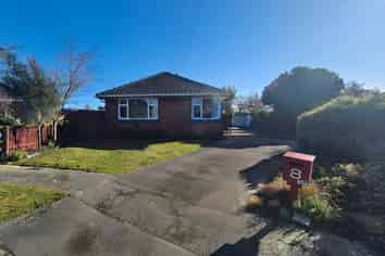 8 Prisk Place, Hillsborough