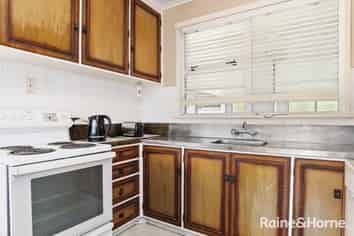 1 Upland Street, Brookfield