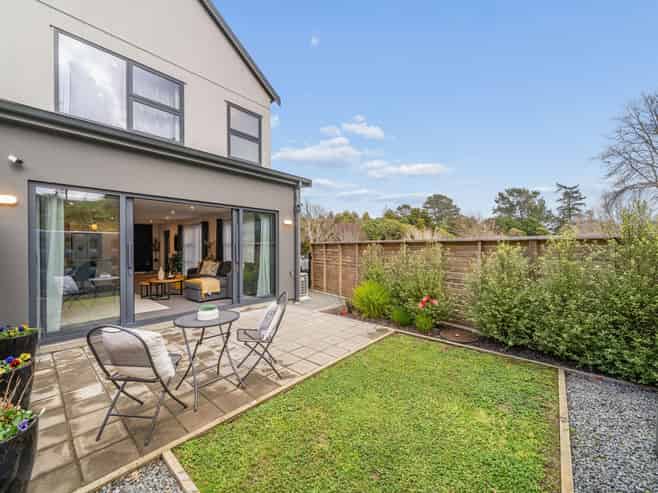 62a Akatarawa Road, Brown Owl