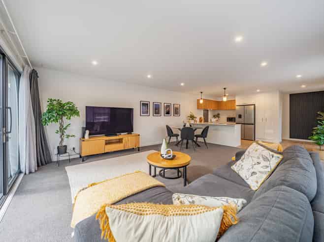 62a Akatarawa Road, Brown Owl