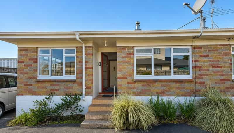 4/42 Clevedon Road, Papakura
