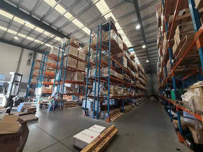 High-Stud Industrial with Secure Yard