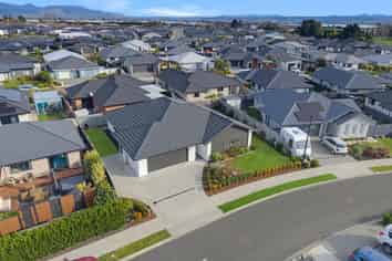 3 Holstein Lane, Richmond