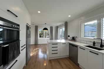 11a Avalon Crescent, Avalon