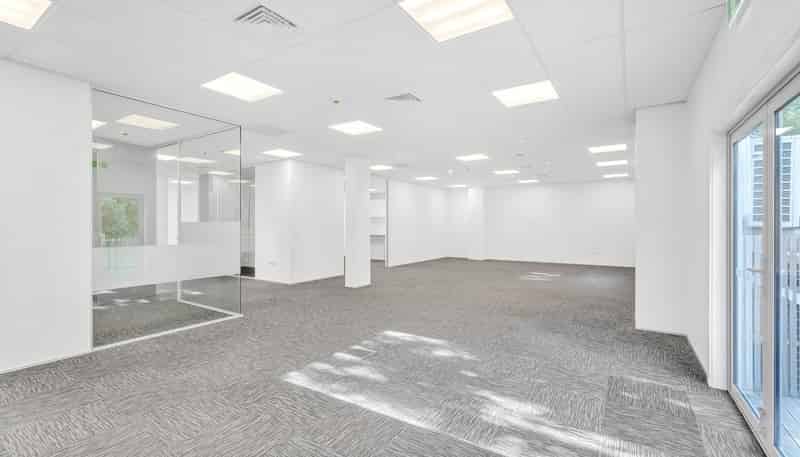  Unit B, 92 Russley Road, Russley