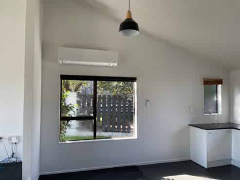 2 Holland Grove, Richmond Heights