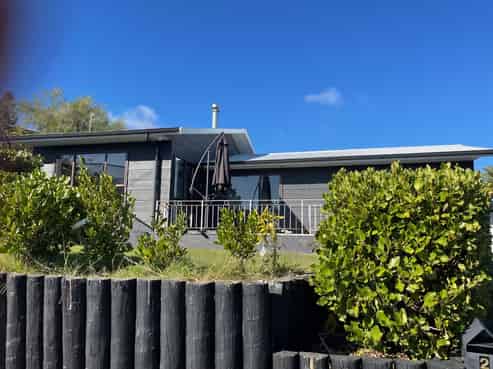 2 Holland Grove, Richmond Heights