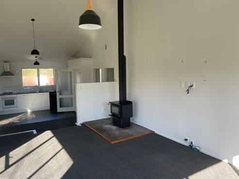 2 Holland Grove, Richmond Heights