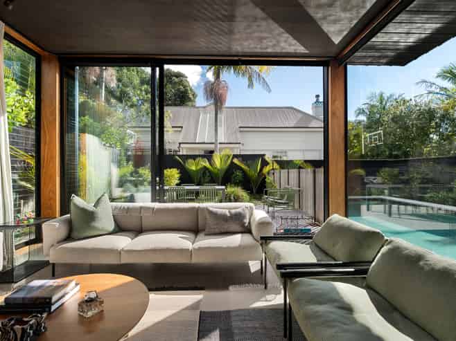 32 Edgars Road, Westmere