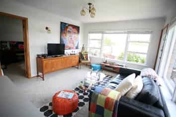 4/143 Point Chevalier Road, Point Chevalier