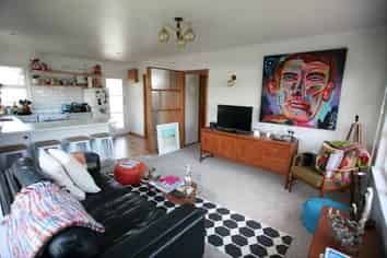 4/143 Point Chevalier Road, Point Chevalier
