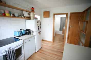4/143 Point Chevalier Road, Point Chevalier