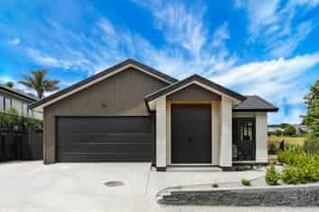 75 Rongoa Maori Way, Pukekohe