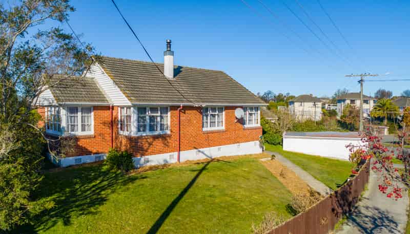 7 Forth Street, Marchwiel