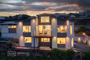 25A Riverstone Drive, Riverstone Terraces
