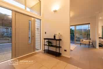 25A Riverstone Drive, Riverstone Terraces