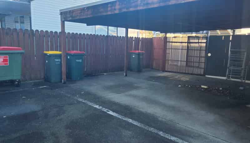 1/220 Great South Road, Takanini