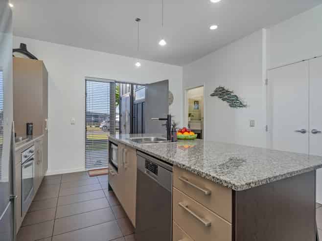 43/101 Harbour Drive, Matarangi