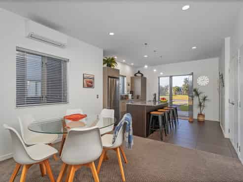 43/101 Harbour Drive, Matarangi