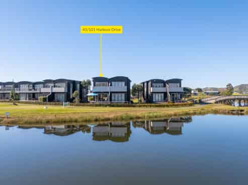 43/101 Harbour Drive, Matarangi
