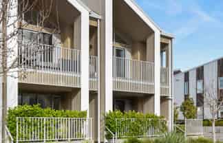 14/2 Warrant Officer Lane, Hobsonville