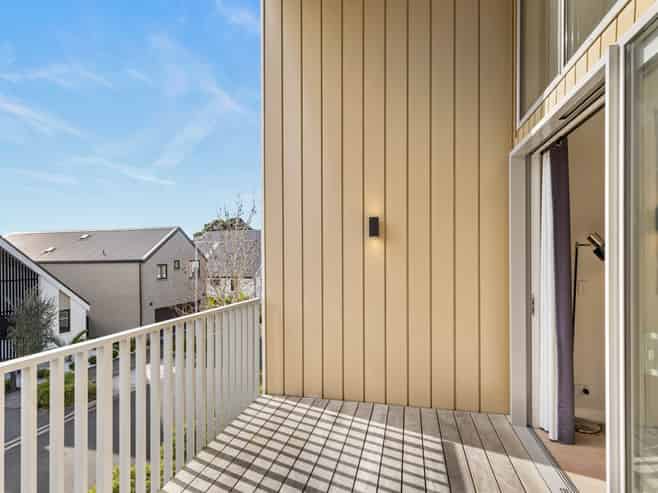 14/2 Warrant Officer Lane, Hobsonville